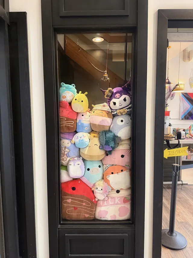 A detail at Glacier Ice Cream - Old Town